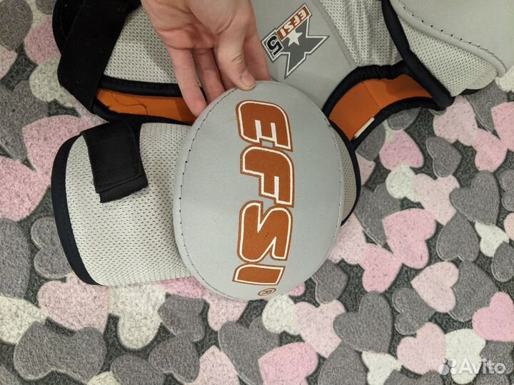 Хоккейный нагрудник