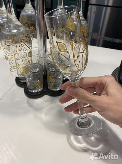 Набор фужеров и рюмок