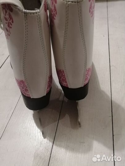 Коньки фигурные