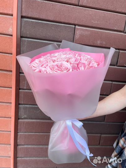 Букет из пионовидных роз готов