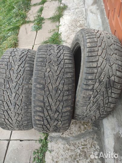 Nokian Tyres Hakkapeliitta 7 235/55 R17