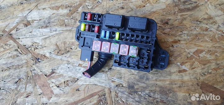 Блок предохранителей Opel Mokka 2012-2019