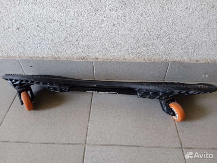 Двухколесный скейтборд