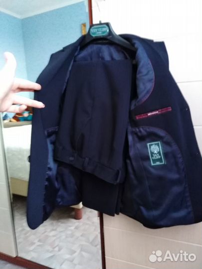 Школьный костюм