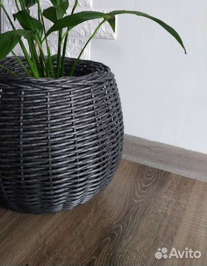 Кашпо для цветов напольное