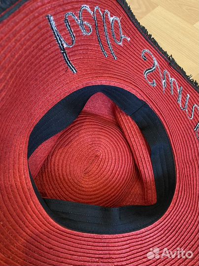 Шляпа летняя с широкими полями