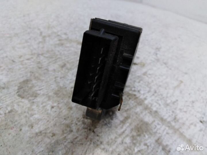 Моторчик люка Мерседес