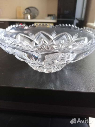 Конфетница хрустальная