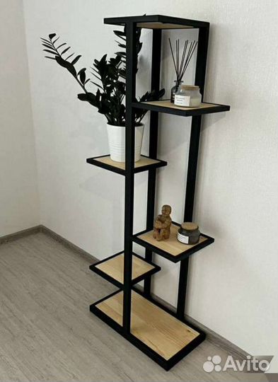 Подставка для цветов в стиле лофт