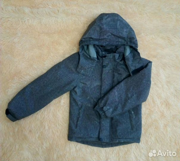 Продам куртку на мальчика размер 110см