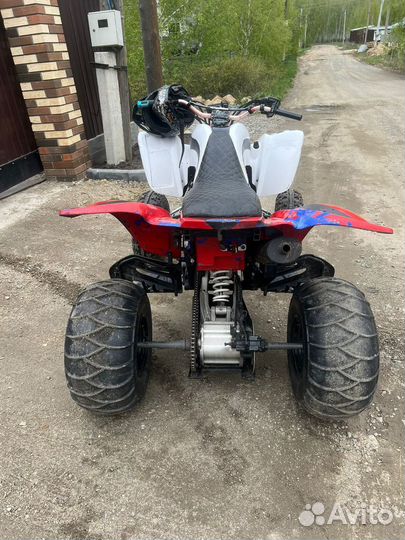 Квадроцикл Yamaha Raptor 660R