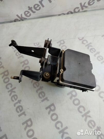 Блок ABS Nissan Fuga 2006