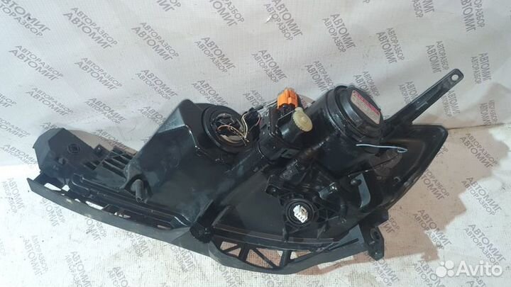 Фара ксенон мазда 3 BK mazda