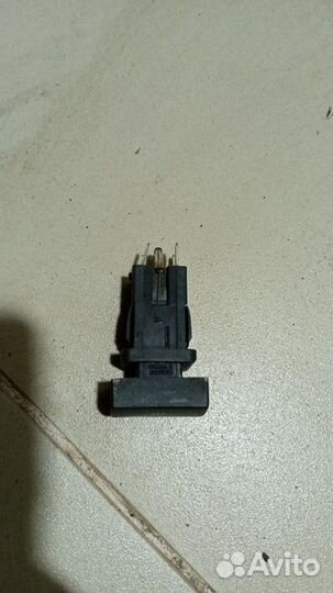Кнопка обогрева заднего стекла LADA Priora