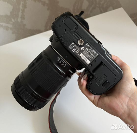 Зеркальный фотоаппарат Canon EOS 40D