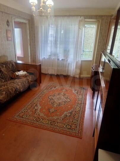 3-к. квартира, 50 м², 2/5 эт.