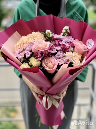 Букеты из живых цветов с доставкой, хризантем, роз