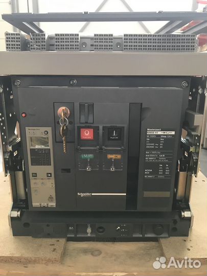 Автоматический выключатель Schneider Masterpact NW