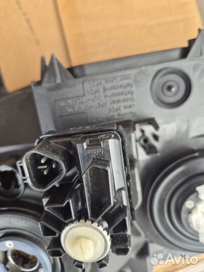 Фара правая Toyota land cruiser 100