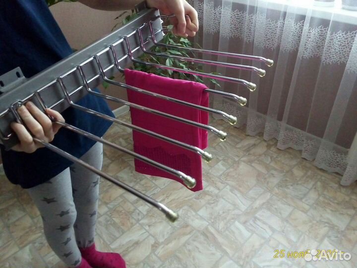 Вешалка брючная и юбочная