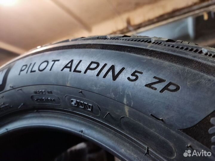 Michelin Pilot Alpin 5 245/50 R19