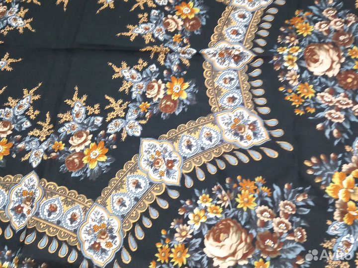 Винтажный павловопосадский платок 144/144