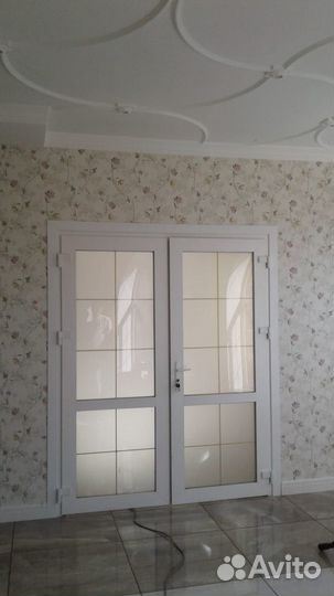 Поклейка обоев