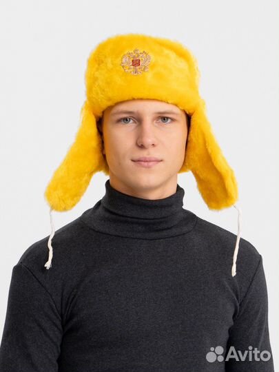 Шапка ушанка цветная СССР с кокардой