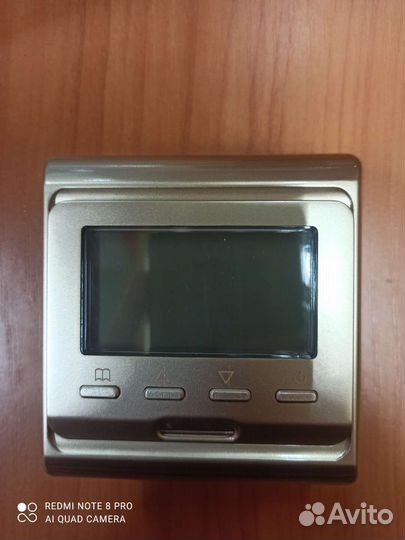 Терморегулятор Е51.716 чёрный, серебро, золото