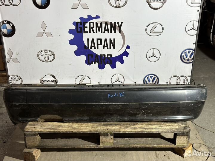 Бампер задний Audi 80