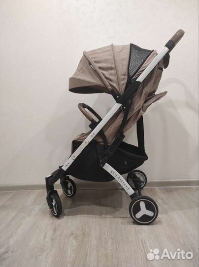 Прогулочная коляска yoya plus 3