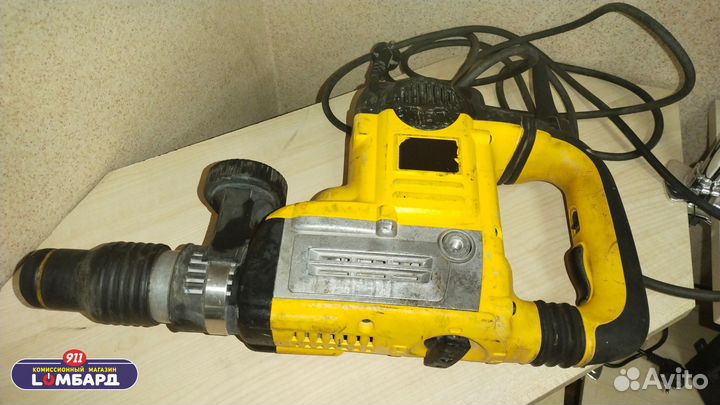 Перфоратор dewalt D25601