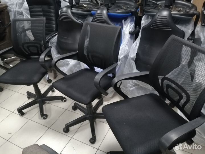 Компьютерное кресло сеточное