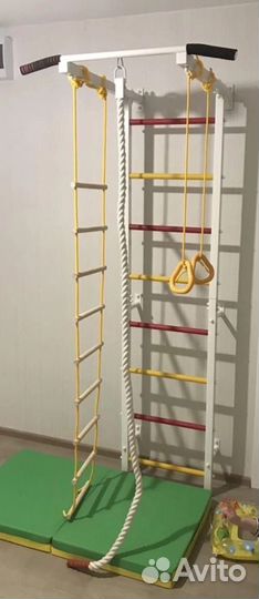Шведская стенка с турником, канатом, новая