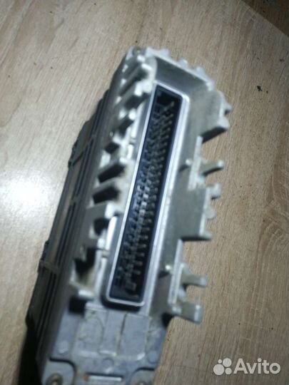 Блок управления двигателем Volkswagen 1.8AAM