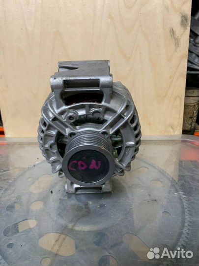 Генератор на Audi A4 A5 Q5 1.8L 2.0L CDN CDH