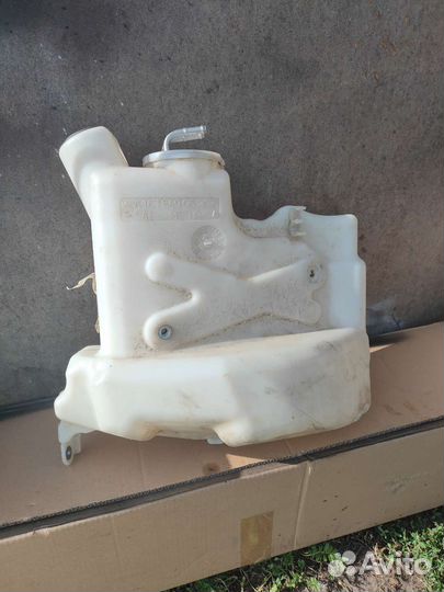 Бачок омывателя Mercedes Benz Ml320