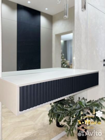 Тумба в прихожую