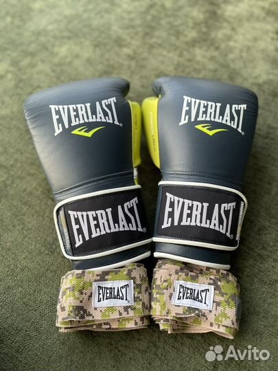 Боксерские перчатки Everlast powerlock