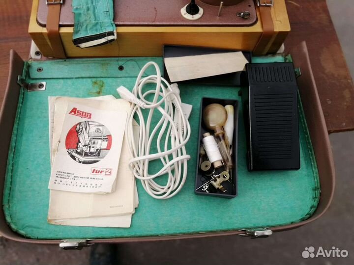 Швейная машинка Подольск 2 М -33