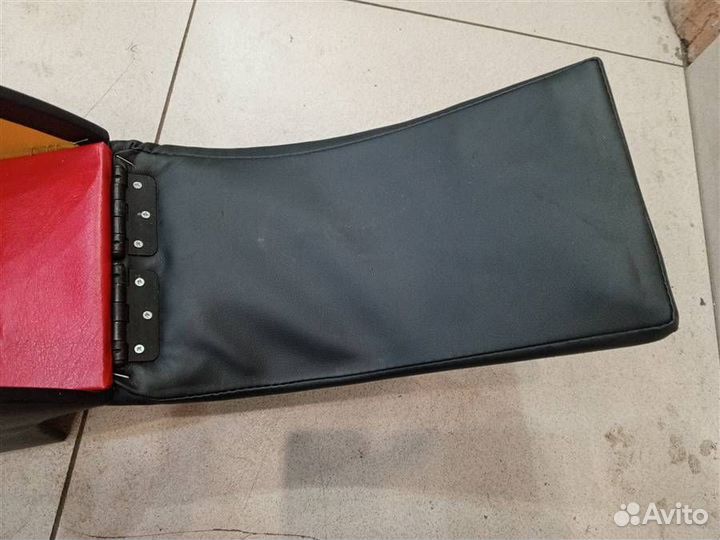 Подлокотник Mitsubishi Pajero iO 1998-2007