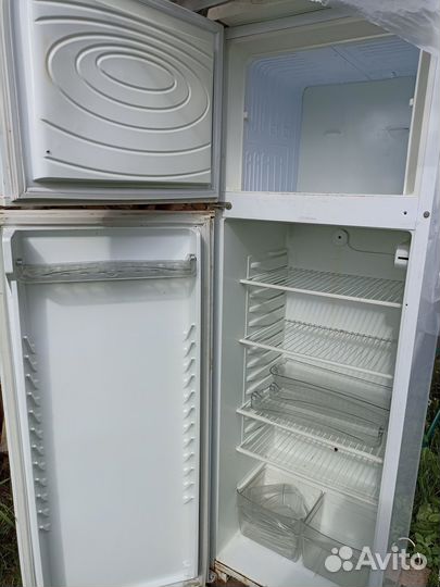 Продается холодильник бу