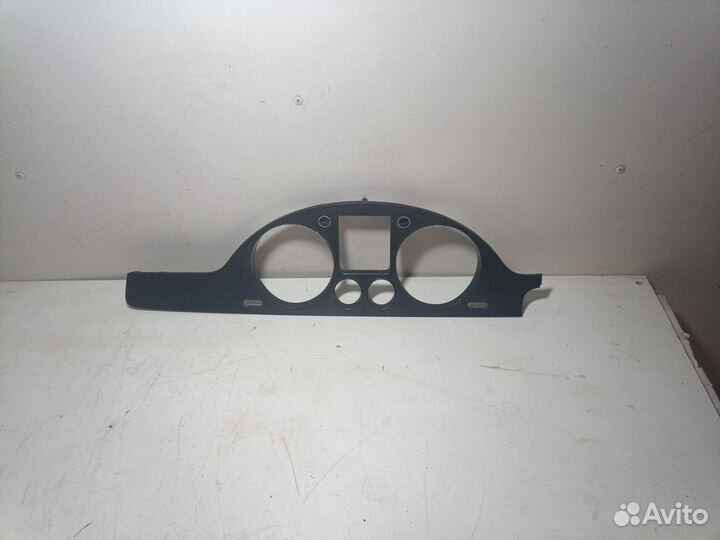 Рамка панели приборов Volkswagen Passat B6