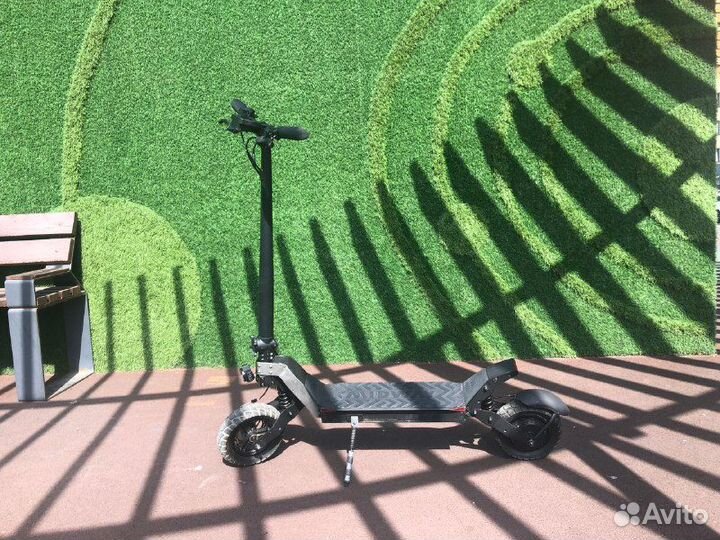 Электросамокат Midway Amix