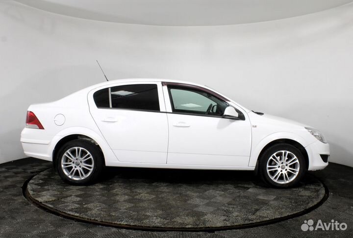 Opel Astra 1.8 МТ, 2011, 145 001 км
