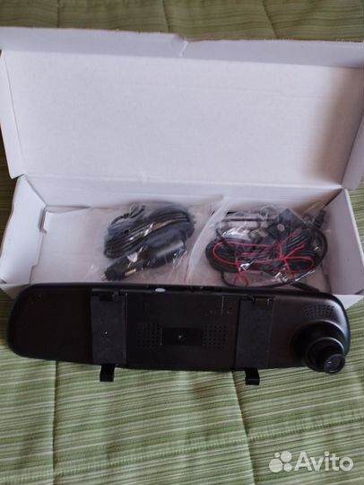 Зеркало регистратор с камерой заднего вида