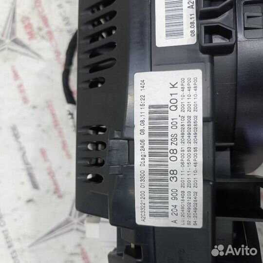 Панель приборов Mercedes C-Class W204 рест бензин