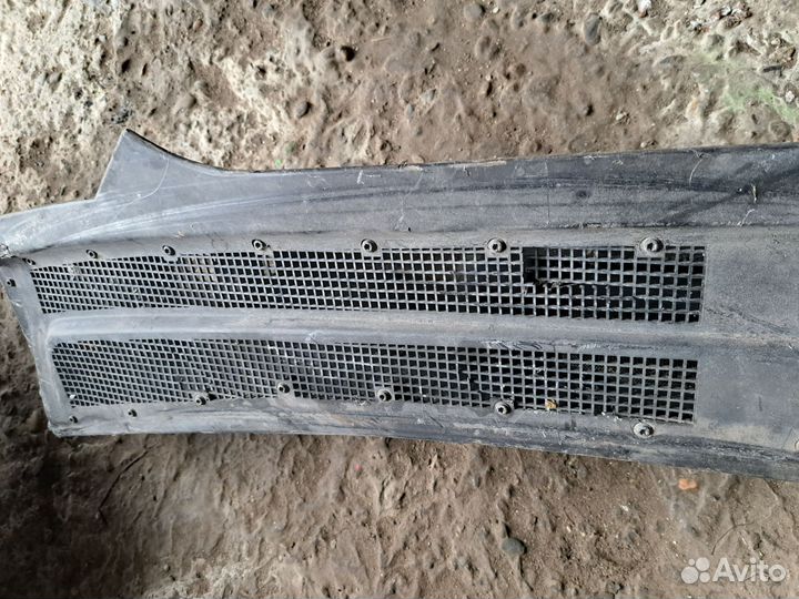 Жабо Mercedes W140