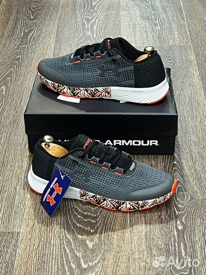 Кроссовки under armour