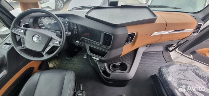 Shacman (Shaanxi) SX4188YY381, 2024